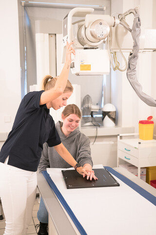 MVZ_Schlump-One_Roentgen_c_Klinik_Manhagen