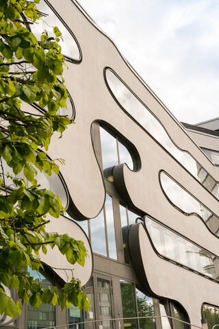 MVZ_Schlump-ONe-Gebaeude2_c_Klinik_Manhagen